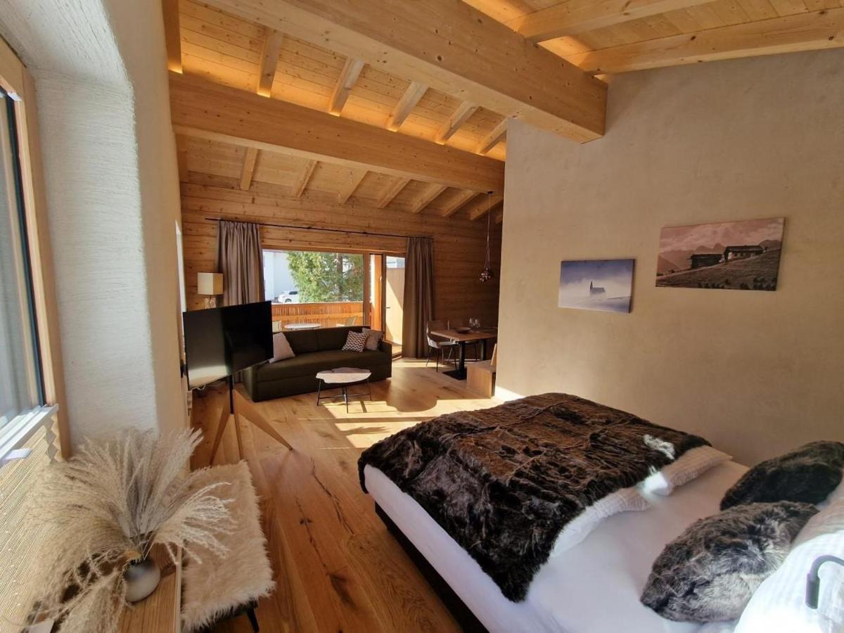 Die Holzgauerin Bagian luar foto